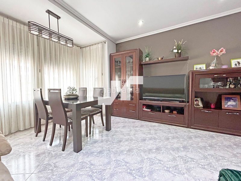 Foto cc42eb60-042f-4848-af12-8b709eaebb2e. Casa a Centro Almazora / Almassora