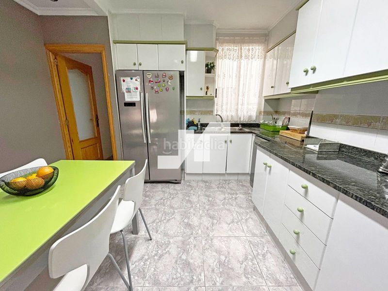 Foto cf840ee6-abf9-4d87-b4ef-61dd725a2a38. Casa a Centro Almazora / Almassora