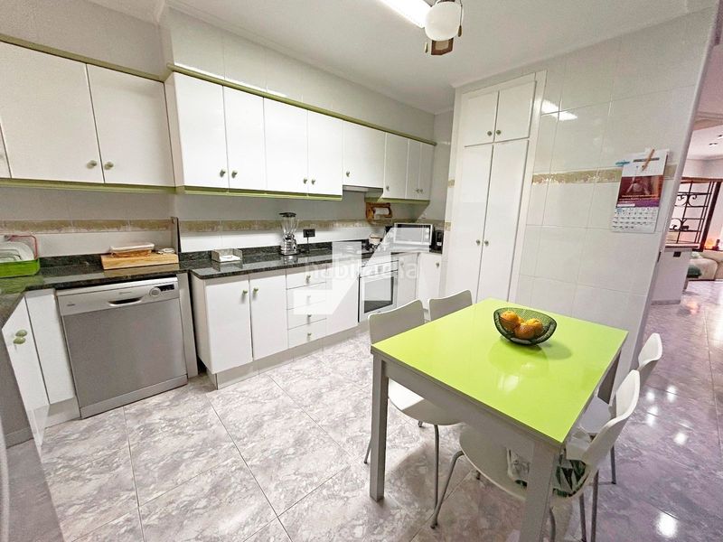 Foto e51fdaca-e683-4e03-a65e-de541f767277. Casa a Centro Almazora / Almassora