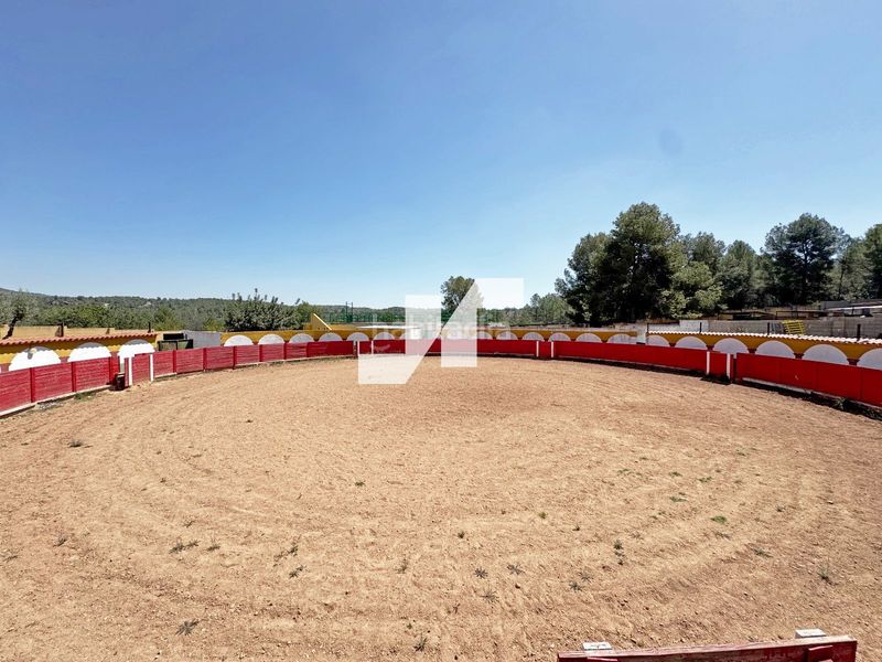 Foto 81e5cbf5-61e2-455d-b6a4-a7e701d83df5. Finca rústica a Onda