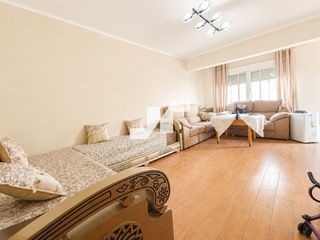 Pis  Almazora. Piso de 3 habitaciones con balcón en vilareal