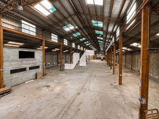 Industrial building  Betxí. Nave industrial de 2.812 m con gran parcela en vilareal