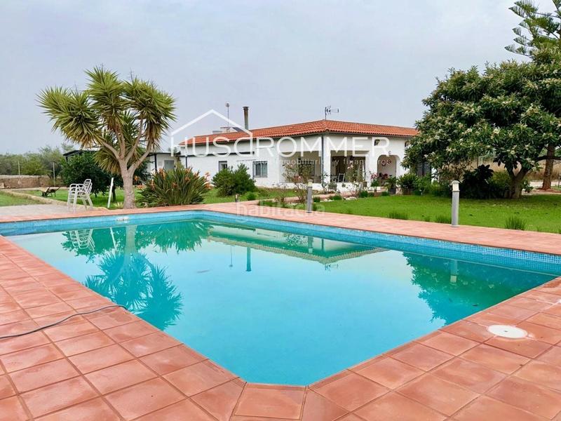 Foto a65d67ae-c126-45be-9a50-6f1f8ba15f68. Xalet amb aparcament piscina a Madrigal Villarreal / Vila - real