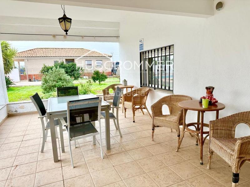 Foto a8a8cb2f-8b63-47cf-8996-8c188af223e4. Xalet amb aparcament piscina a Madrigal Villarreal / Vila - real