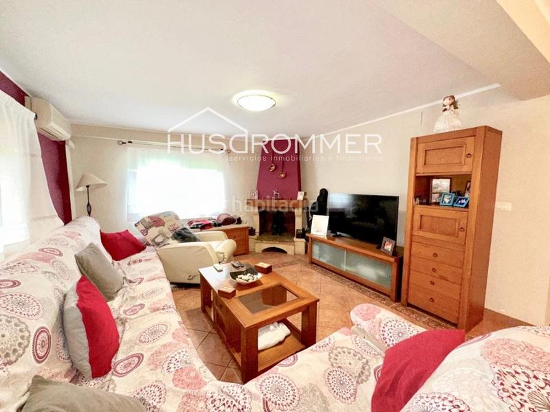 Foto b9746801-b0a0-48b1-9d74-01ca257c0b76. Xalet amb aparcament piscina a Madrigal Villarreal / Vila - real