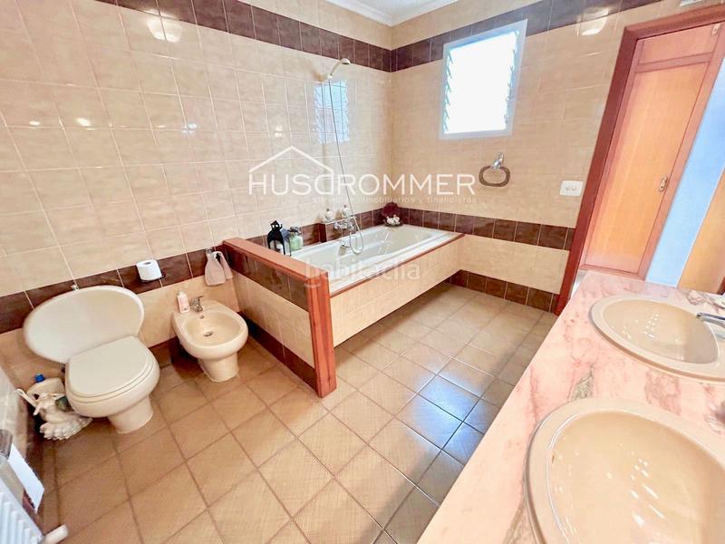 Foto b53c3bed-ca72-4a26-b6f4-56f16dfbaea5. House with heating parking in El Pilar Villarreal / Vila - real