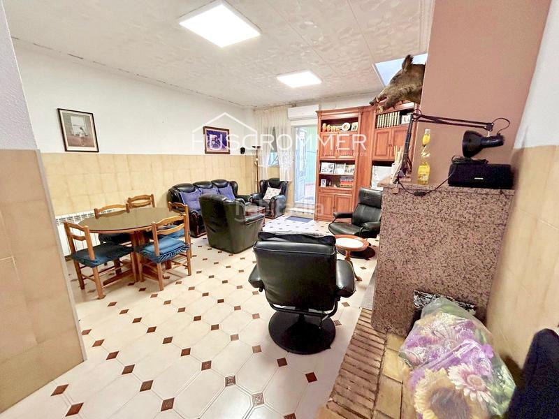 Foto cfebde8e-410b-4077-afda-cc68c03b5f29. House with heating parking in El Pilar Villarreal / Vila - real