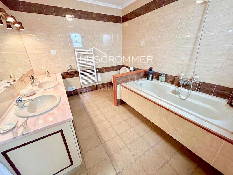 Foto e63b63e1-98c4-443c-94da-f760d93d7db5. House with heating parking in El Pilar Villarreal / Vila - real