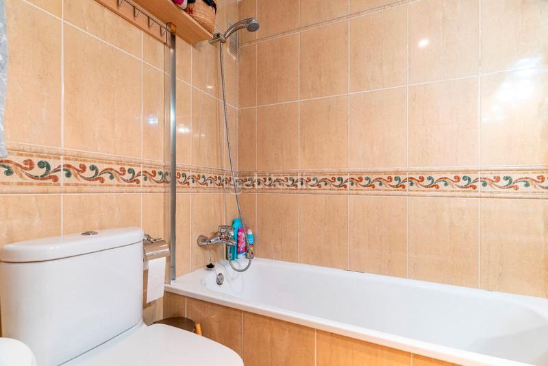 Foto 86dbc86b-a0dd-49ed-9344-d6a6f095264a. Flat with heating parking in Cariñena - Carinyena Villarreal / Vila - real