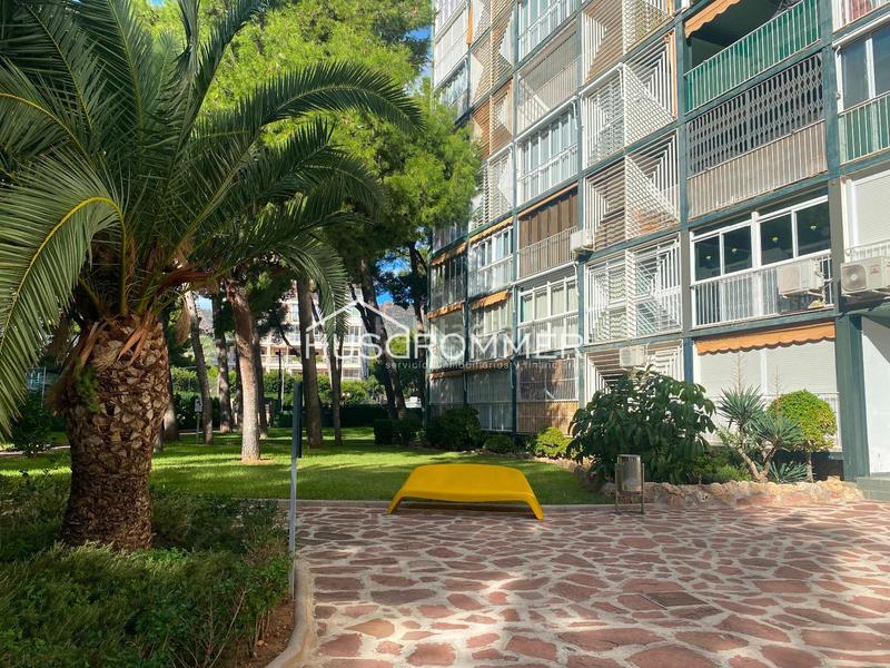 Foto ef0b7eaa-c580-4d91-9f3c-33503186ad8a. Lloguer pis amb aparcament piscina a Voramar Benicasim / Benicàssim