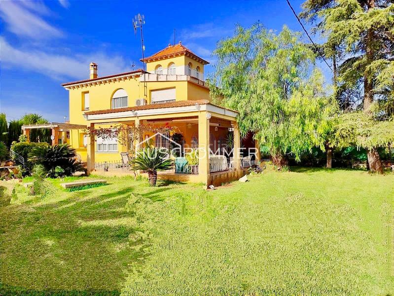 Foto 560e93c5-e0e3-49f7-a669-e8ce9a8b7b3f. Chalet with parking in Madrigal Villarreal / Vila - real