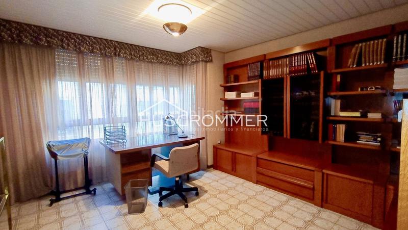 Foto 5d940426-819f-4923-8746-b6e6020ca12c. House with parking in Centro Villarreal / Vila - real