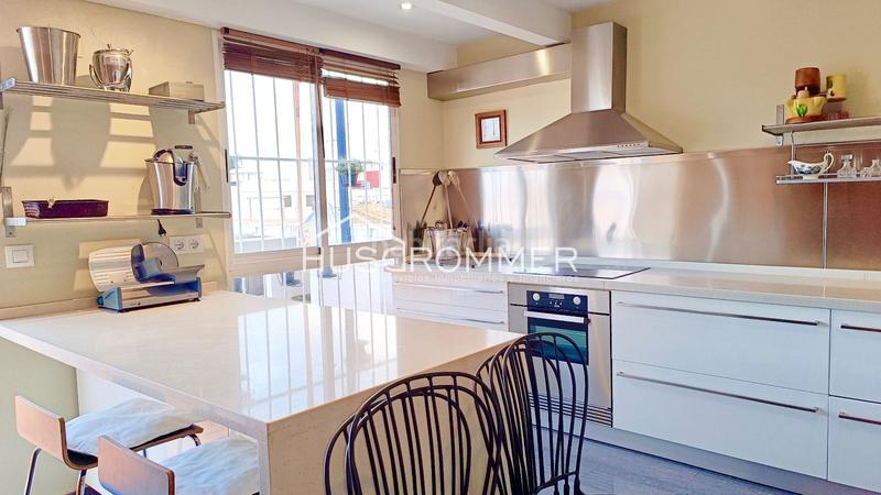 Foto 74ccd7b2-e1e7-4f45-bd08-723138216f7b. House with parking in Centro Villarreal / Vila - real