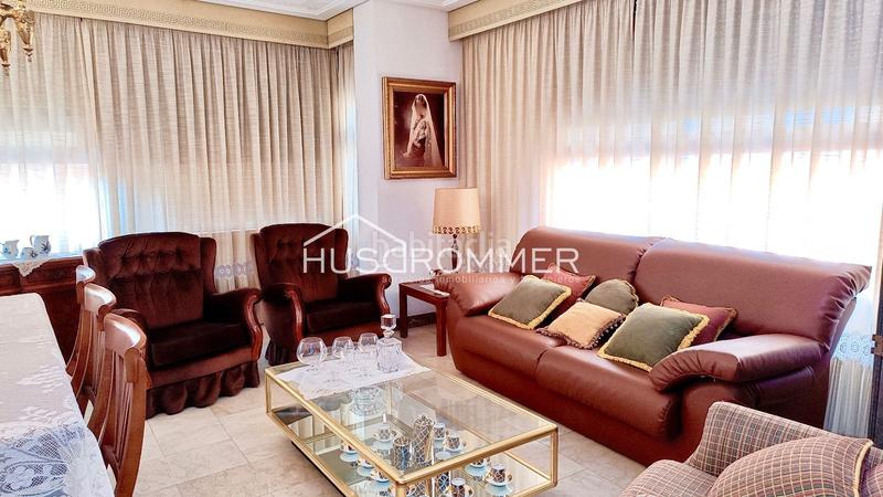 Foto cc00bdaa-387a-42e7-bed2-dfed727efc36. House with parking in Centro Villarreal / Vila - real