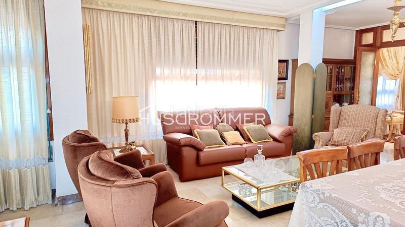 Foto f653cb23-8d36-4d2e-aead-74ef7a2d0b0e. House with parking in Centro Villarreal / Vila - real