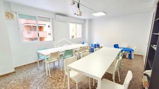Oficina  Francesc tàrrega. Oficina en venta en piscines