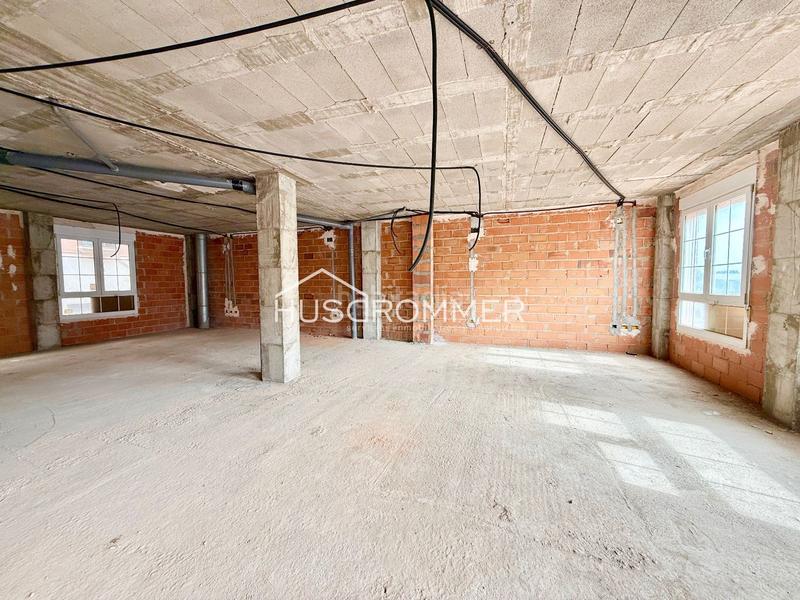 Foto 0bc78807-a22d-4b6f-aa5f-fa449f061693. Local commercial dans Piscinas Villarreal / Vila - real