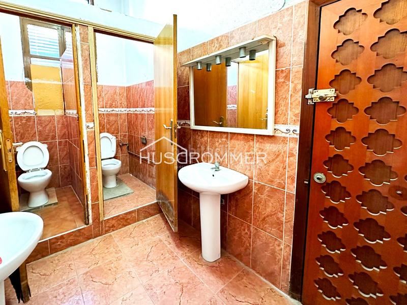 Foto 54026303-e932-428b-b6fb-6269c2395b93. Geschäftsraum in onda 17 in Centro Villarreal / Vila - real