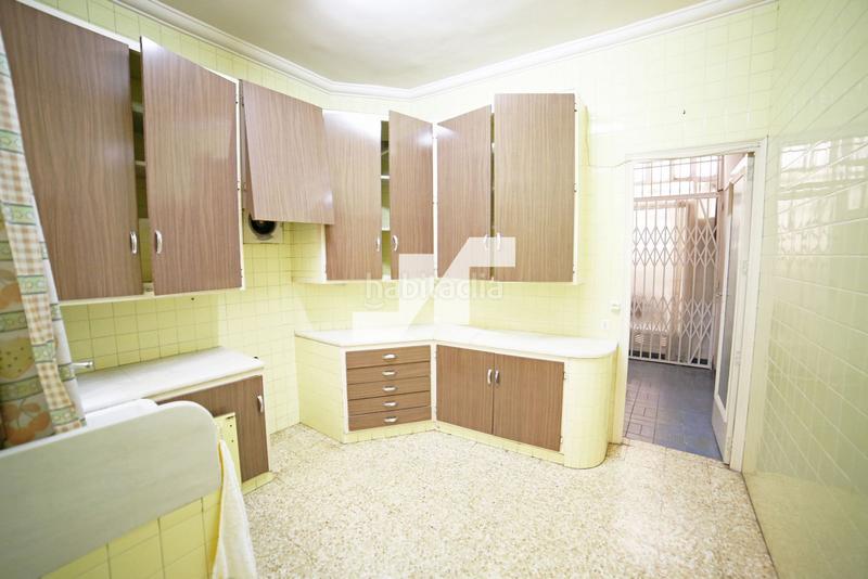 Foto 0728b6d3-a438-40b2-98be-25b4cde388ed. House with parking in Centro Villarreal / Vila - real