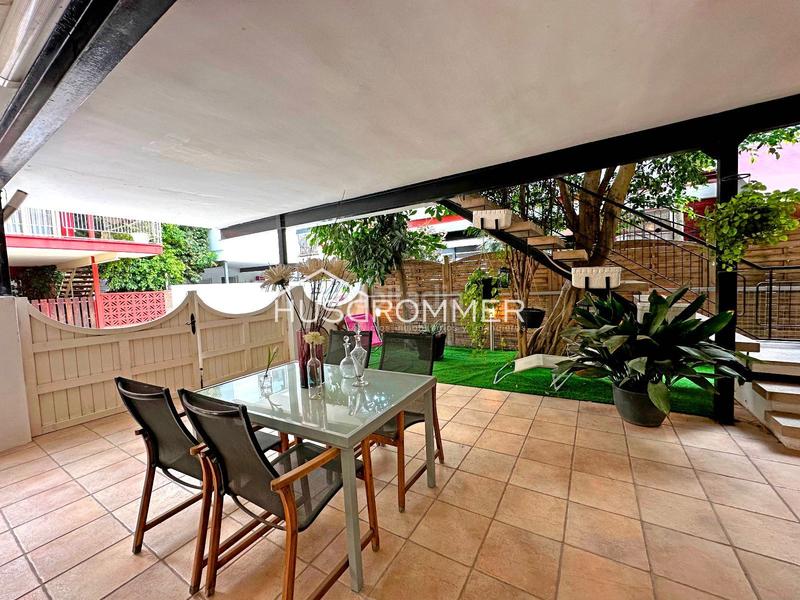 Foto 1008b05f-8edc-42ab-a3bc-aebe47ad45b9. Chalet mit parking in Playa Burriana