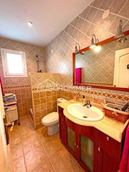 Foto 3d5fee52-d638-41cd-9974-e4ef80f512dc. Chalet mit parking in Playa Burriana