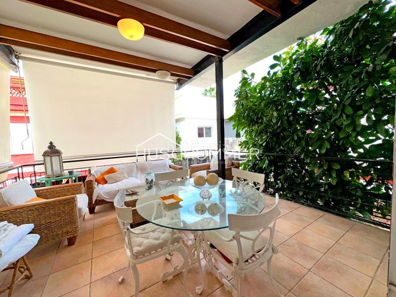 Foto 8186e646-83cd-4f60-9678-9e8884dd7321. Chalet mit parking in Playa Burriana