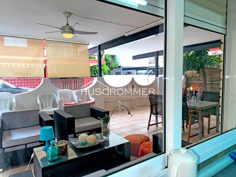 Foto a48a90c3-2c61-427d-8945-87f42247307d. Chalet mit parking in Playa Burriana