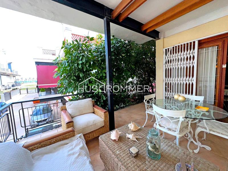 Foto a4c39279-55bf-4d29-9a75-3ef30f95d62f. Chalet mit parking in Playa Burriana