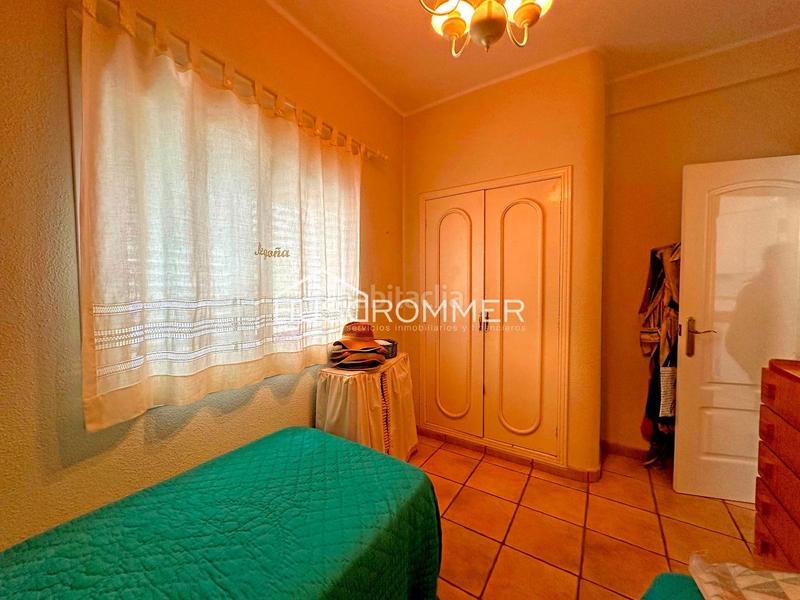 Foto d7baf022-53fe-4c21-b05d-56cfa6c573f3. Chalet mit parking in Playa Burriana