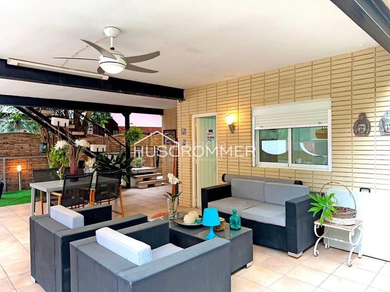 Foto fa7da45b-20b2-4418-a9fd-672ce0c34b37. Chalet mit parking in Playa Burriana