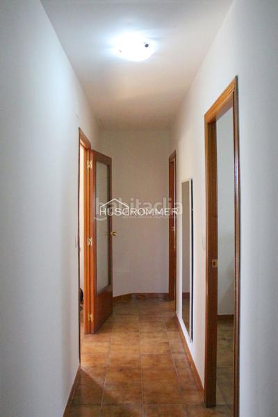 Foto 315560c8-367c-41b9-b0b0-147f6f24cd8d. Chalet  con jardín, piscina y barbacoa en vilareal en Villarreal / Vila - real