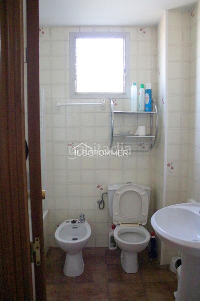 Foto 408073b9-7a50-4dab-bde8-5e6f4eb3f7f9. Chalet  con jardín, piscina y barbacoa en vilareal en Villarreal / Vila - real