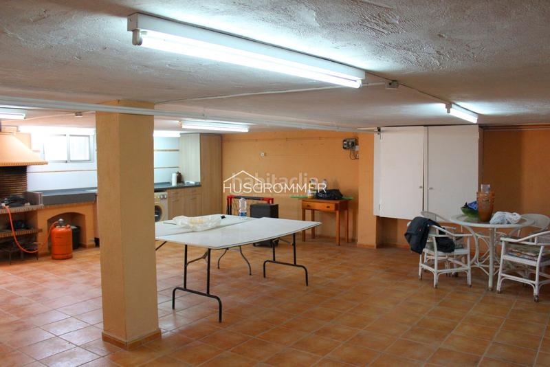 Foto cdf48fb8-b761-4b67-a565-9b05b34475e4. Chalet  con jardín, piscina y barbacoa en vilareal en Villarreal / Vila - real