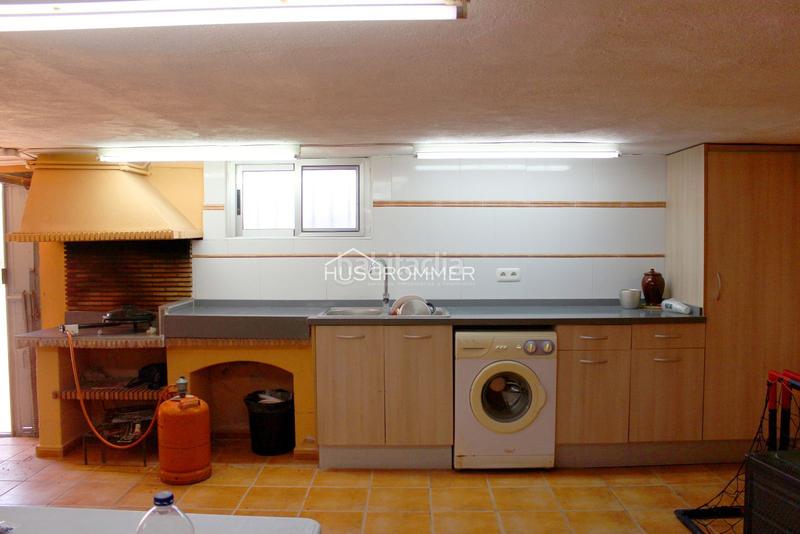 Foto e3ea7c9c-0042-4aa0-8299-c26bb3d1b71d. Chalet  con jardín, piscina y barbacoa en vilareal en Villarreal / Vila - real