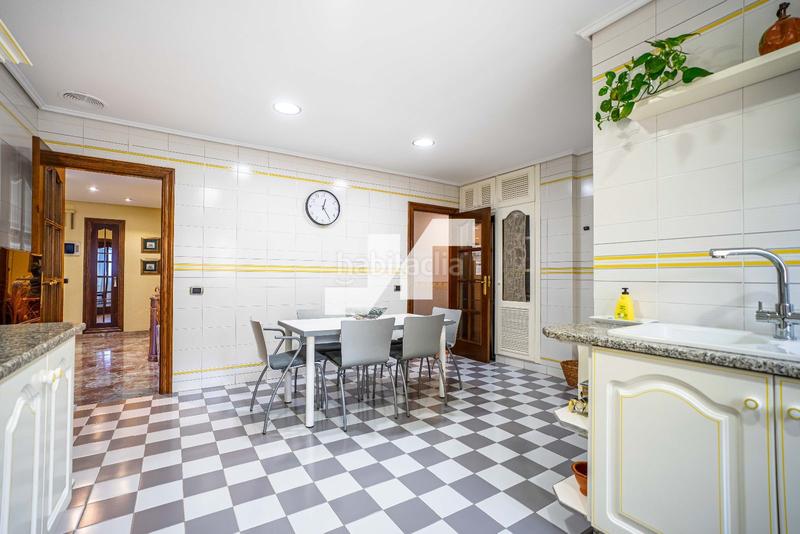 Foto f4be0dd0-a3ac-4f27-83ce-d6b944bb2ac2. Pis amb calefacció aparcament a Centro Villarreal / Vila - real