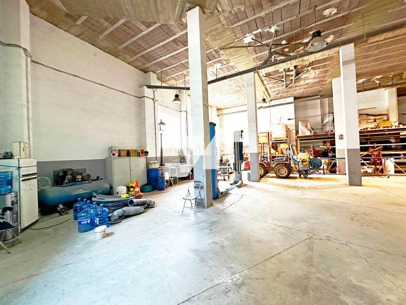 Foto 3cae2a87-5cf3-4ab5-82ea-7c224d2fc430. Local comercial a Avenida Alemania-Italia Villarreal / Vila - real