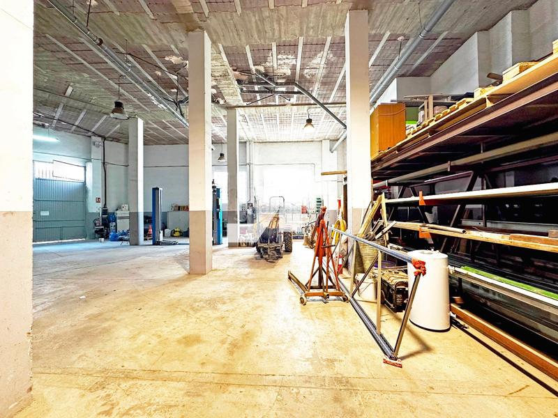 Foto e0bd21ee-dc21-4f84-8cd5-ca0bf41ba47d. Local comercial a Avenida Alemania-Italia Villarreal / Vila - real