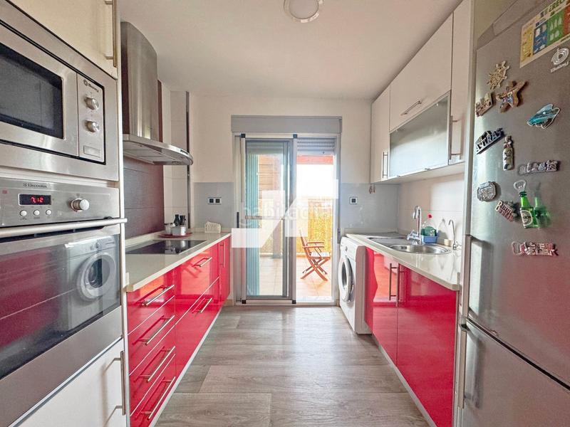 Foto 11c9e903-5d15-4fb1-abb3-196f144e669b. Reihenhaus mit heizung parking pool in Casco Antiguo-Darremur Almazora / Almassora