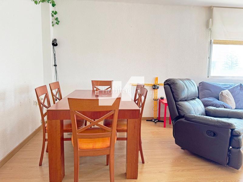 Foto 506fec90-7d35-4fa6-a256-ac3ecb737dd1. Pis amb aparcament piscina a Heliópolis Benicasim / Benicàssim