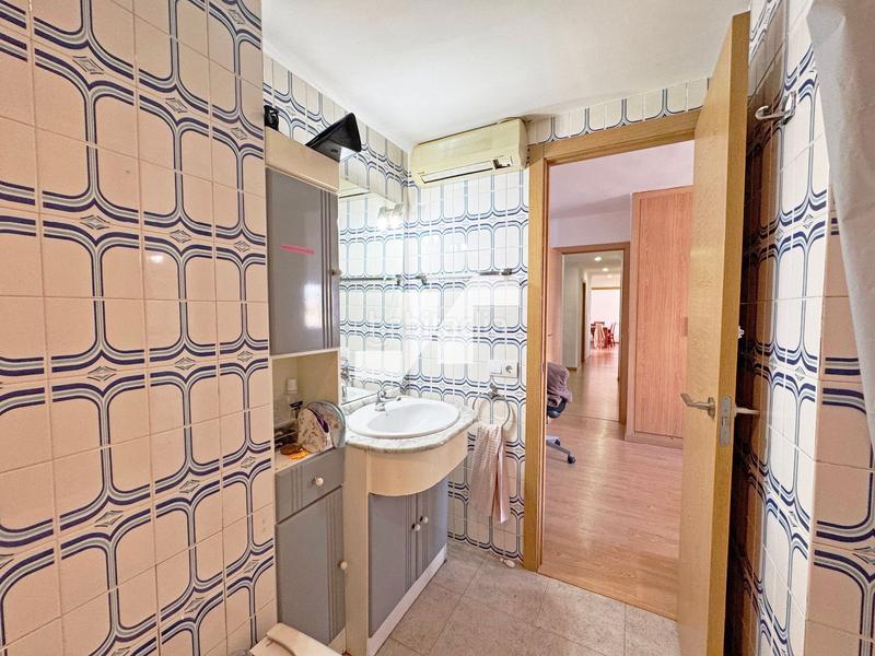 Foto 780e8d89-69f4-4b0c-9d4f-13e8171b277e. Pis amb aparcament piscina a Heliópolis Benicasim / Benicàssim