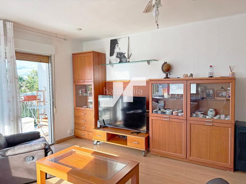 Foto ba97dd88-d63b-4def-b264-8e192536ed09. Pis amb aparcament piscina a Heliópolis Benicasim / Benicàssim