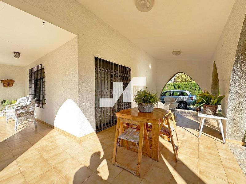 Foto 1e355361-d89b-47cd-89d0-8b64ab9f3e3f. Chalet con parcheggio piscina in Madrigal Villarreal / Vila - real