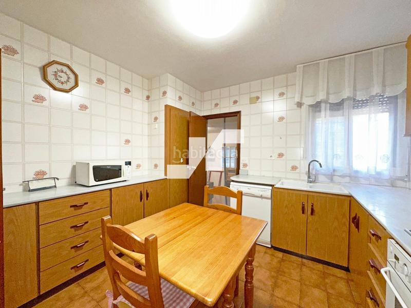 Foto 5bb5bae2-a11b-4e81-95ab-cd3f7623f4d4. Chalet con parcheggio piscina in Madrigal Villarreal / Vila - real