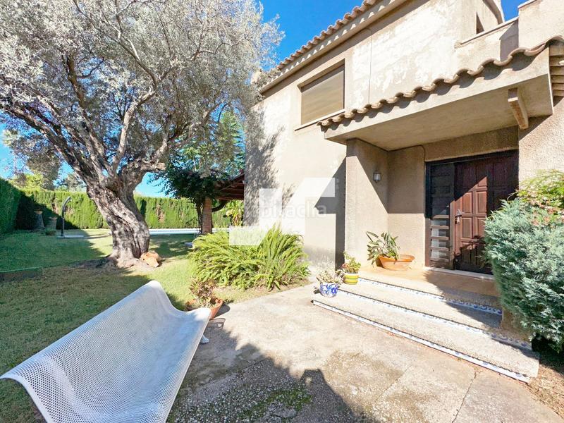 Foto f00241c4-40cc-4b35-8949-caee0e88f372. Chalet con parcheggio piscina in Madrigal Villarreal / Vila - real