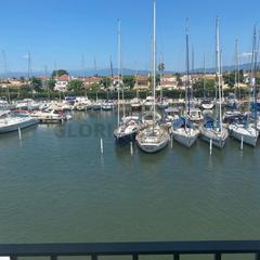 Apartament  N/a. Apartamento con amarre y garaje privado
