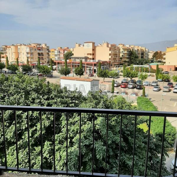 Foto 84a7de93-e1bc-4780-8d74-6bbb9380fdec. Estudio a la venta y en alquiler estudio con vistas al mar en Empuriabrava