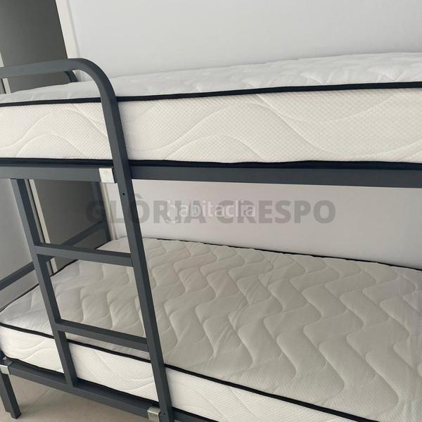 Foto e62293ae-f5db-459c-a9a8-f3de68a3dbca. Estudio a la venta estudio renovado en primera línea de playa . en Empuriabrava