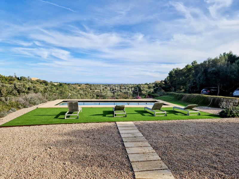 Foto 302352a4-a425-4cbf-bf40-d242f6ff7c93. House with heating pool in Cales de Mallorca Manacor