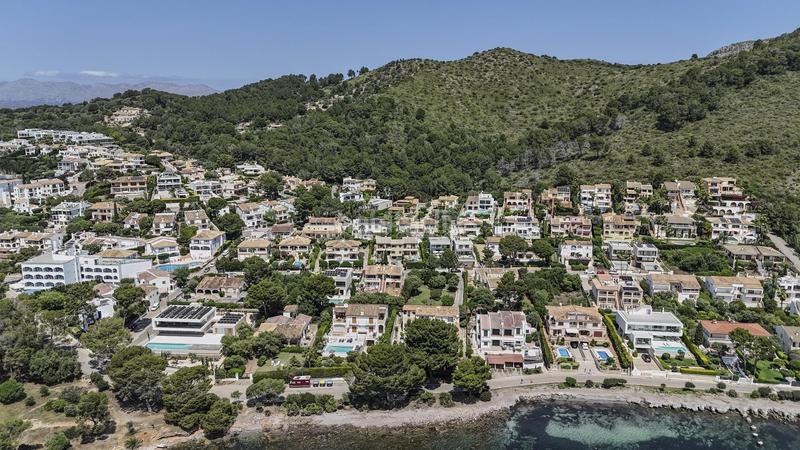 Foto ea3cec67-bd1d-4f4c-82df-345595865059. Semi detached house with heating parking pool in port d´Alcúdia-platja dálcúdia Alcúdia