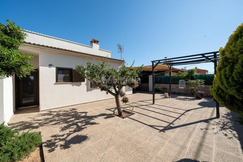 Foto 81c49ef5-dd90-4dbb-b9db-782ae62878f1. Chalet con parcheggio in Son Ramonell-Es Figueral Marratxí